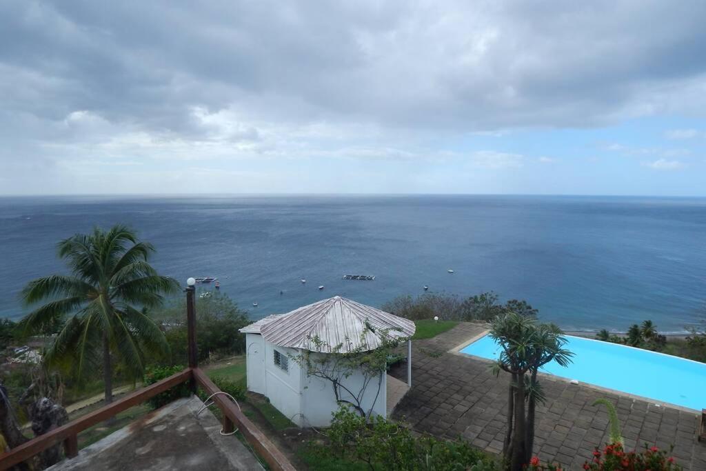 ル・カルベ Le Morne Charlotteヴィラ エクステリア 写真